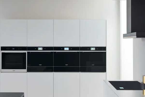 Piekarnik Whirlpool W7 OM4 4S1 C